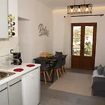 Stella's Luxury House Ferienhaus *