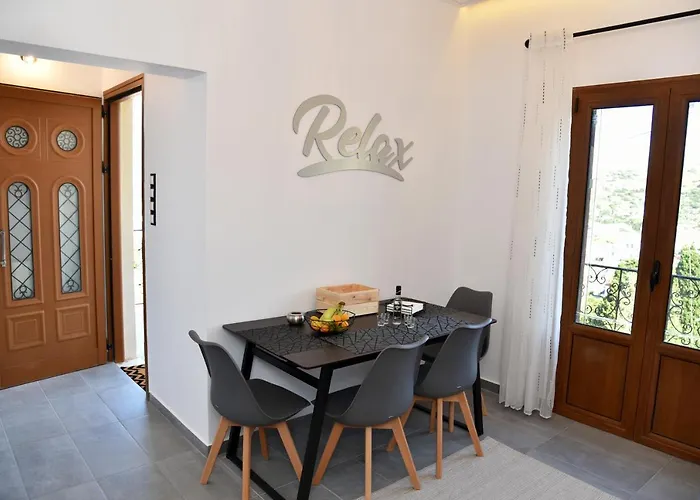 Stella's Luxury House Дом отдыха Батси